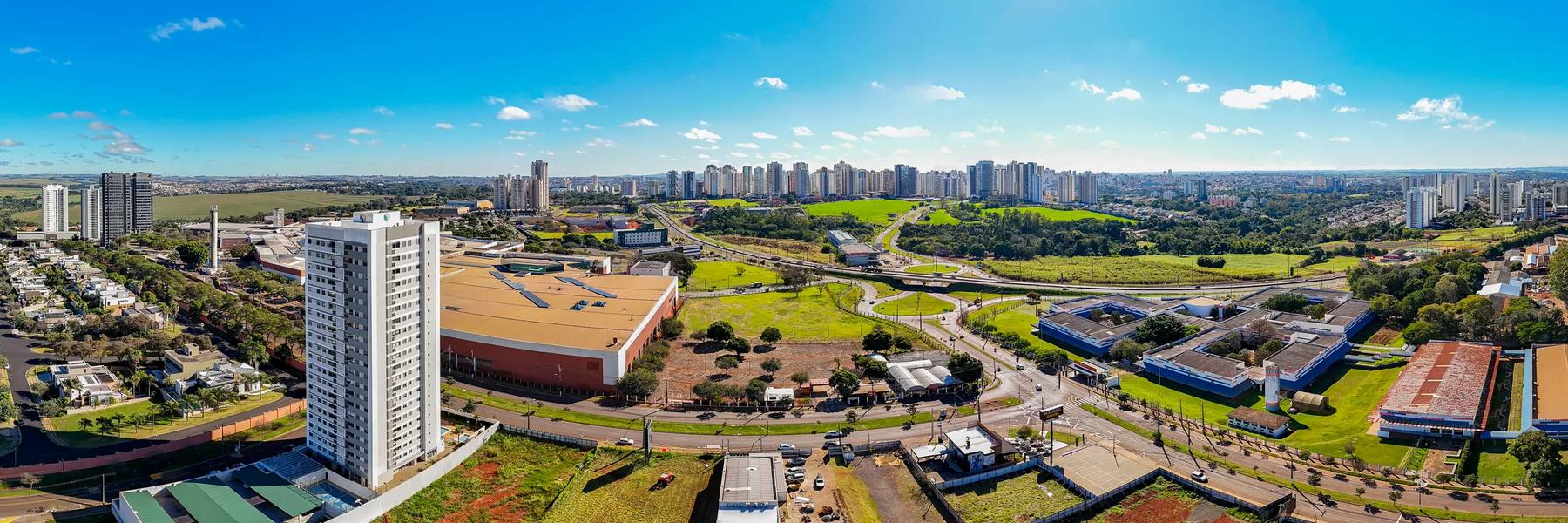 Vista aérea do entorno do Harbor 360° em Londrina